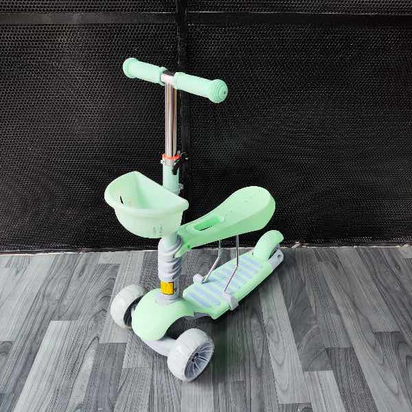 PATINETA CON SILLA