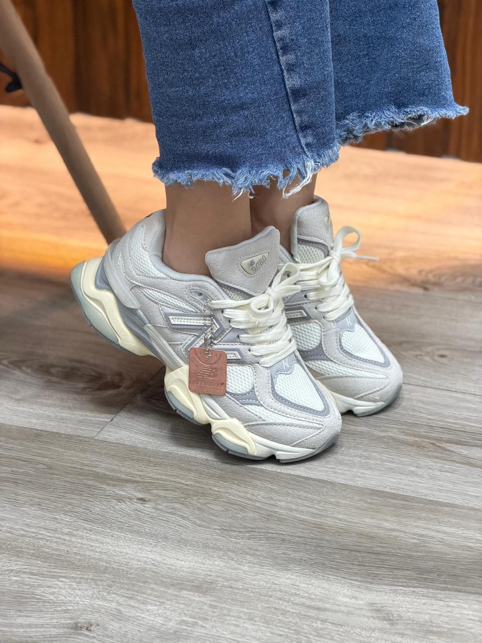 NEW BALANCE 9060 UNISEX