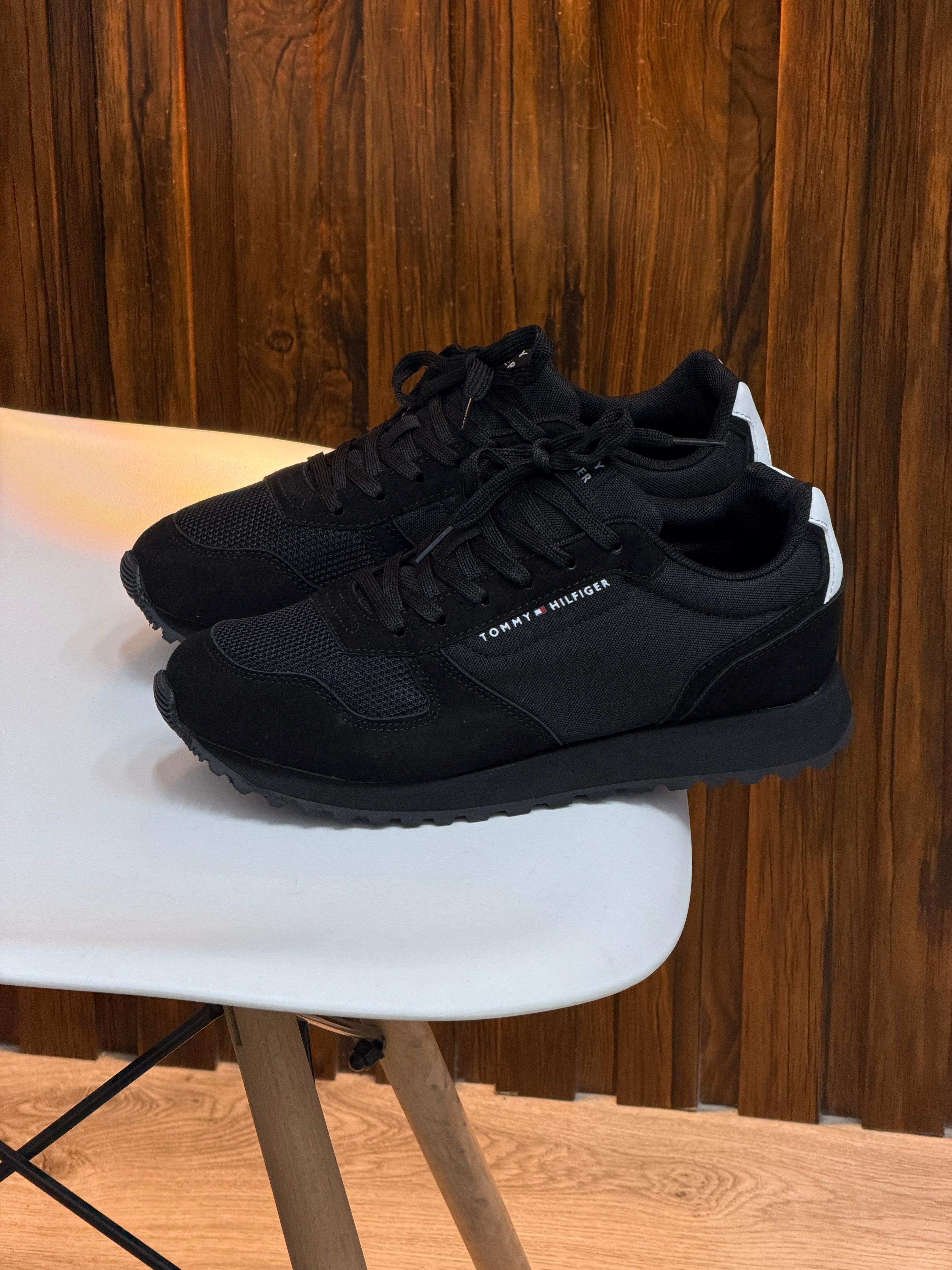 TOMMY HILFIGER NEW RUNNER