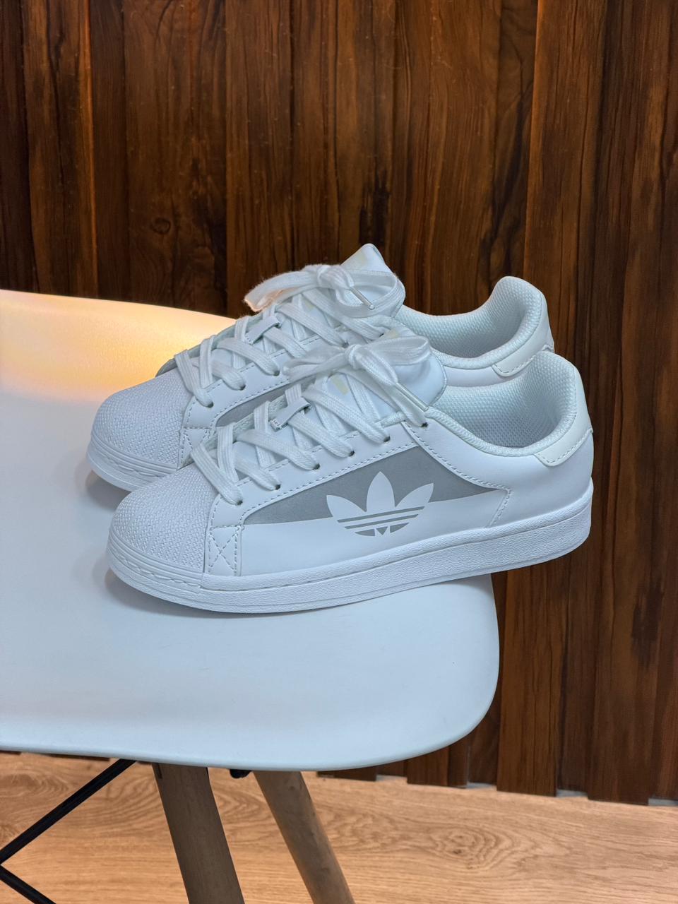 ADIDAS SUPER SUPERSTAR