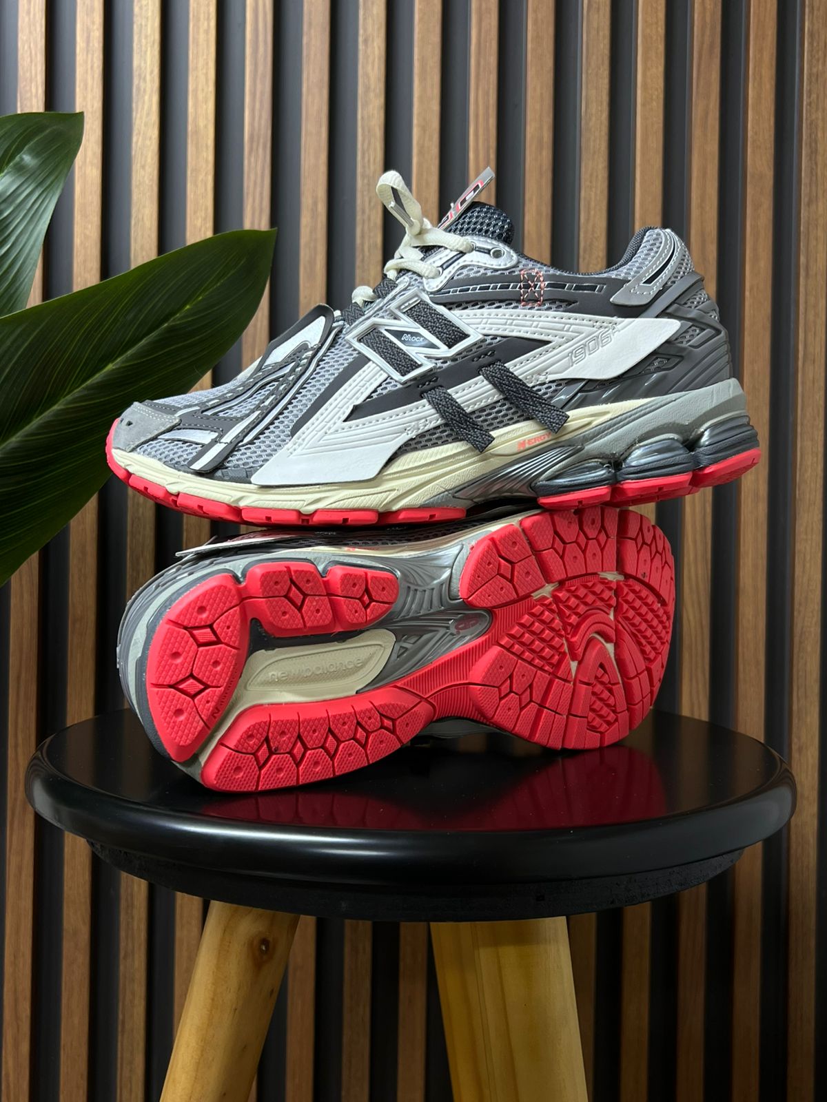 NEW BALANCE TECH EXPLOSION
