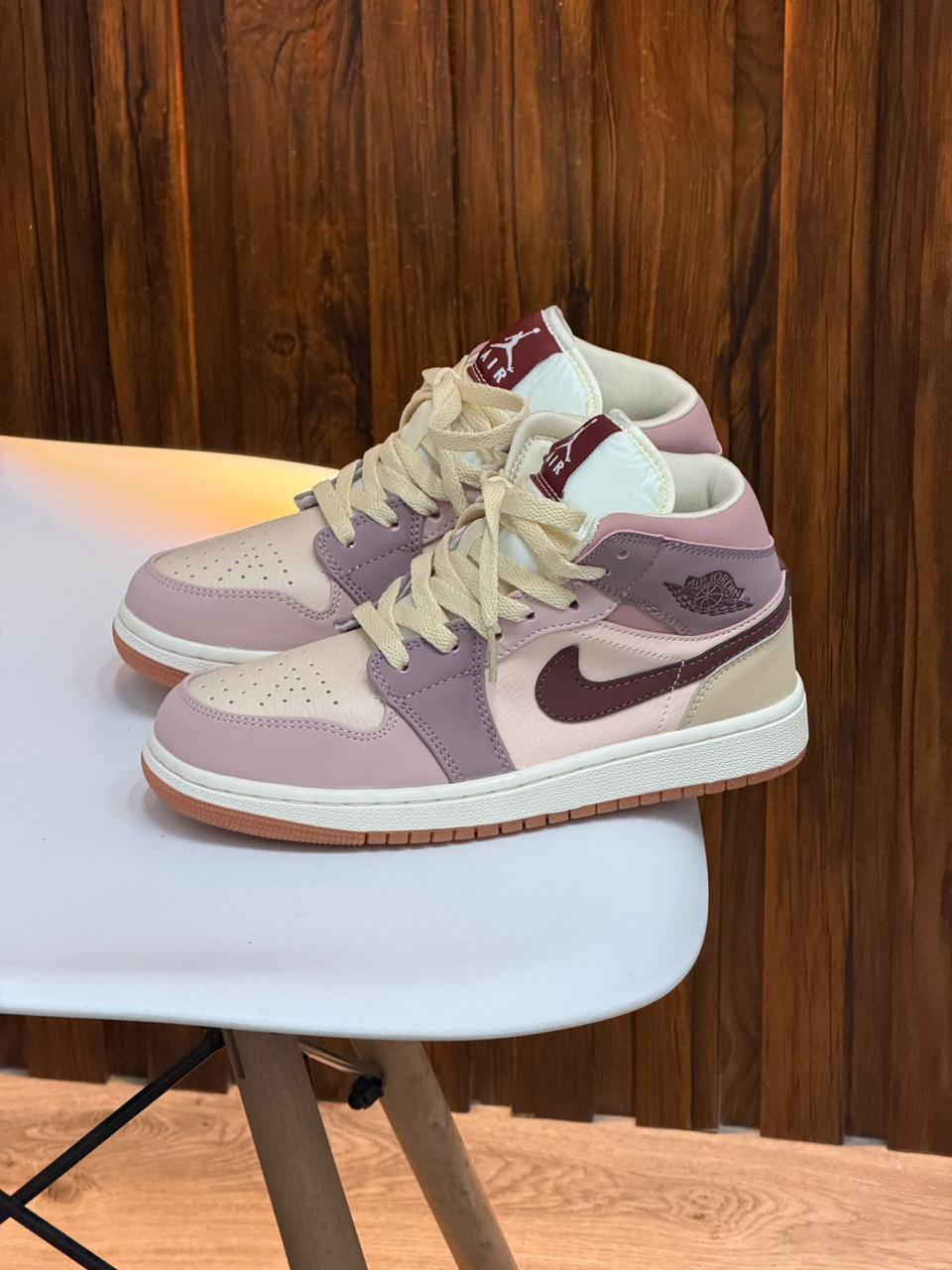 AIR JORDAN 1 MID SE