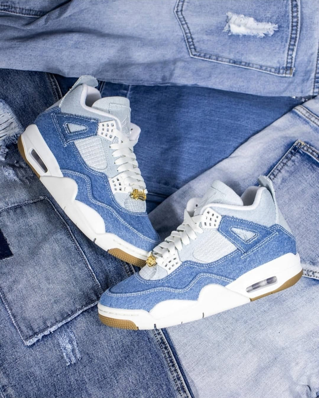 AIR JORDAN 4 RETRO