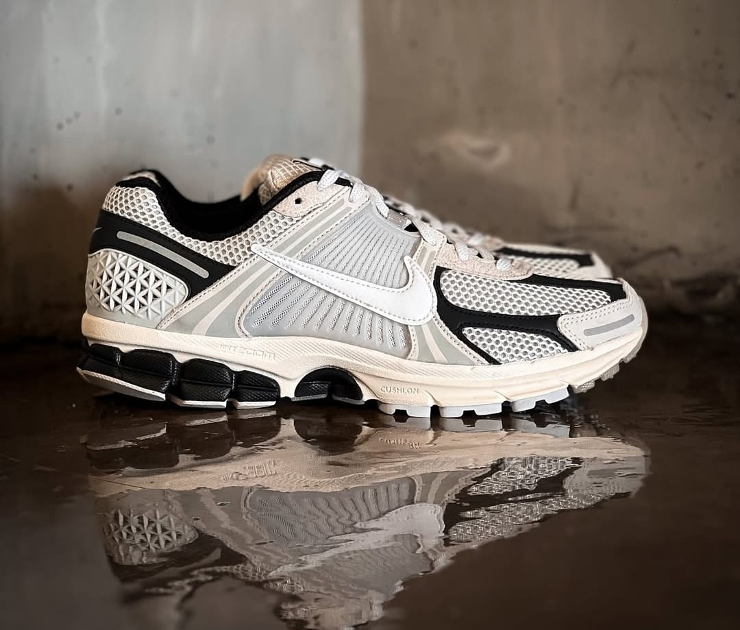NIKE ZOOM VOMERO 5