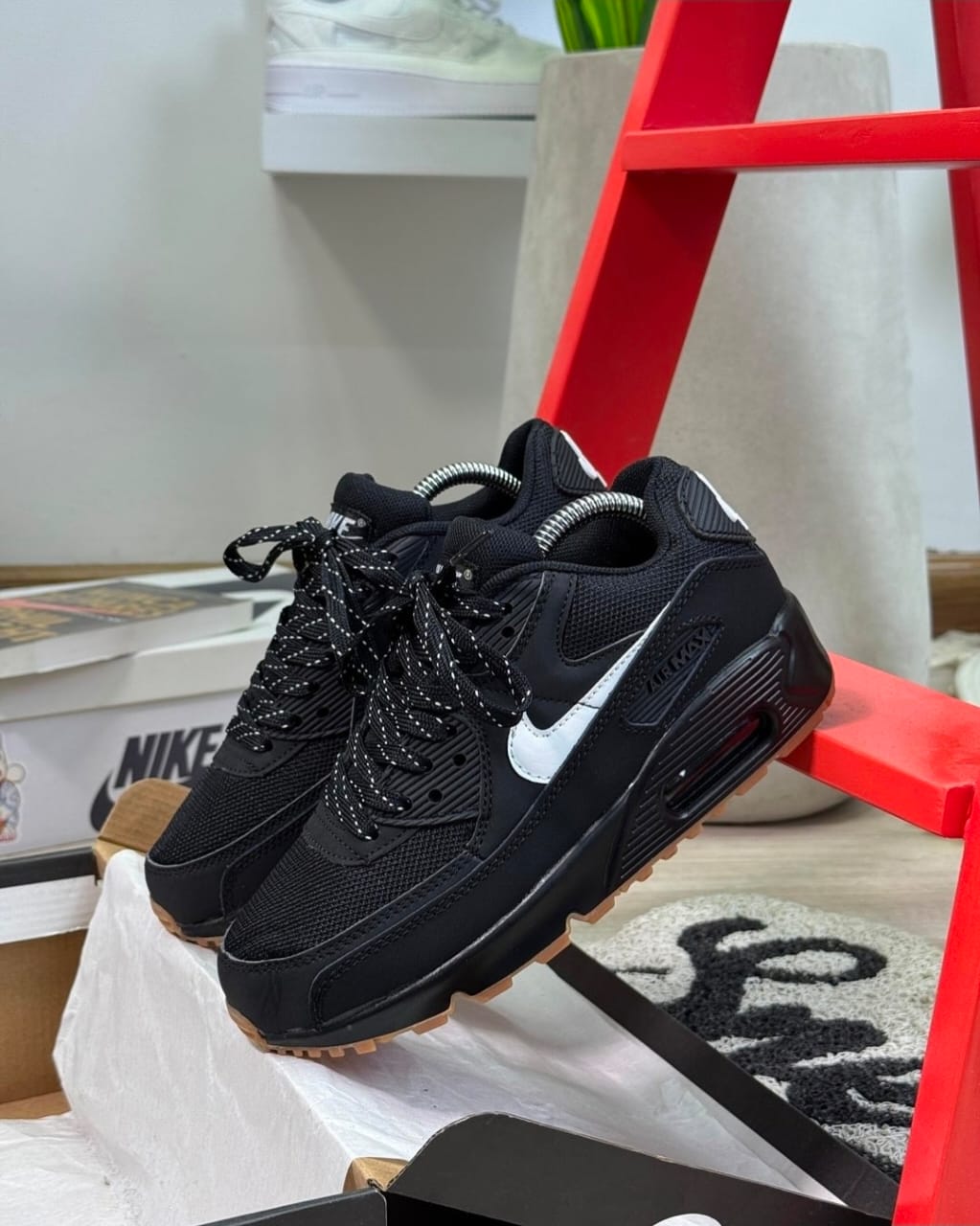 NIKE AIR MAX 90