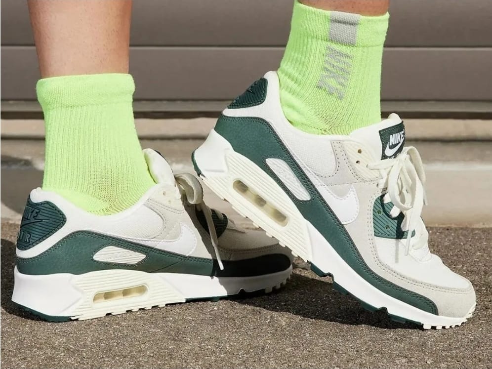 NIKE AIR MAX 90
