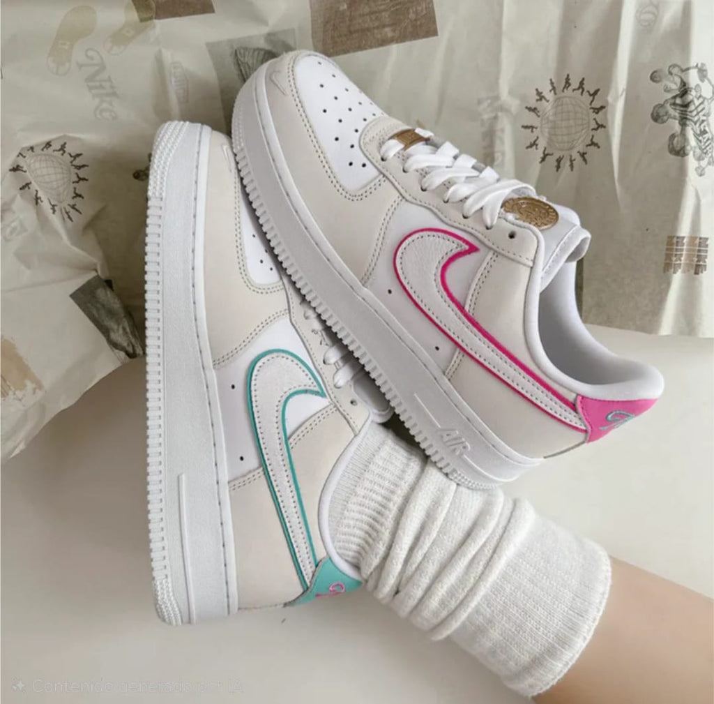 NIKE AIR FORCE 1