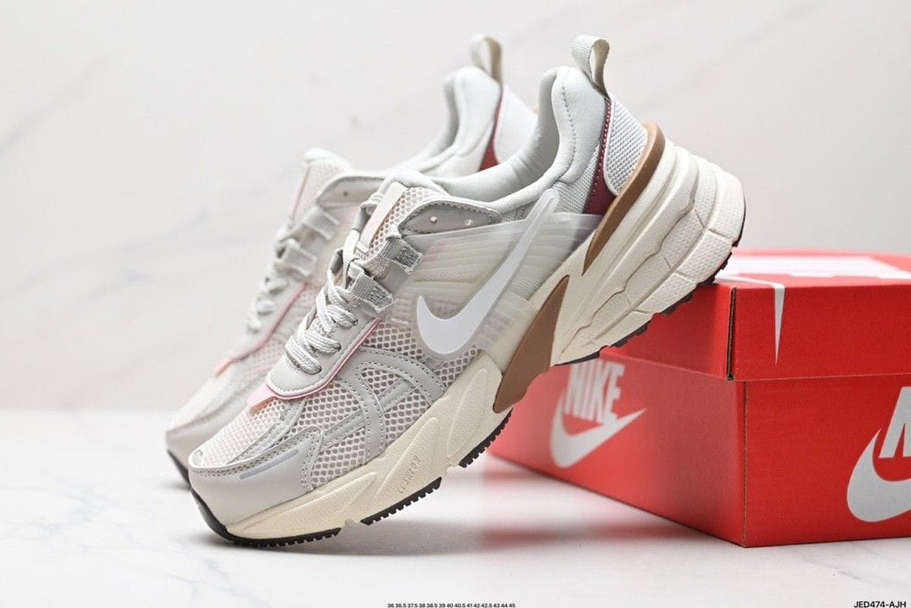 NIKE V2K RUN