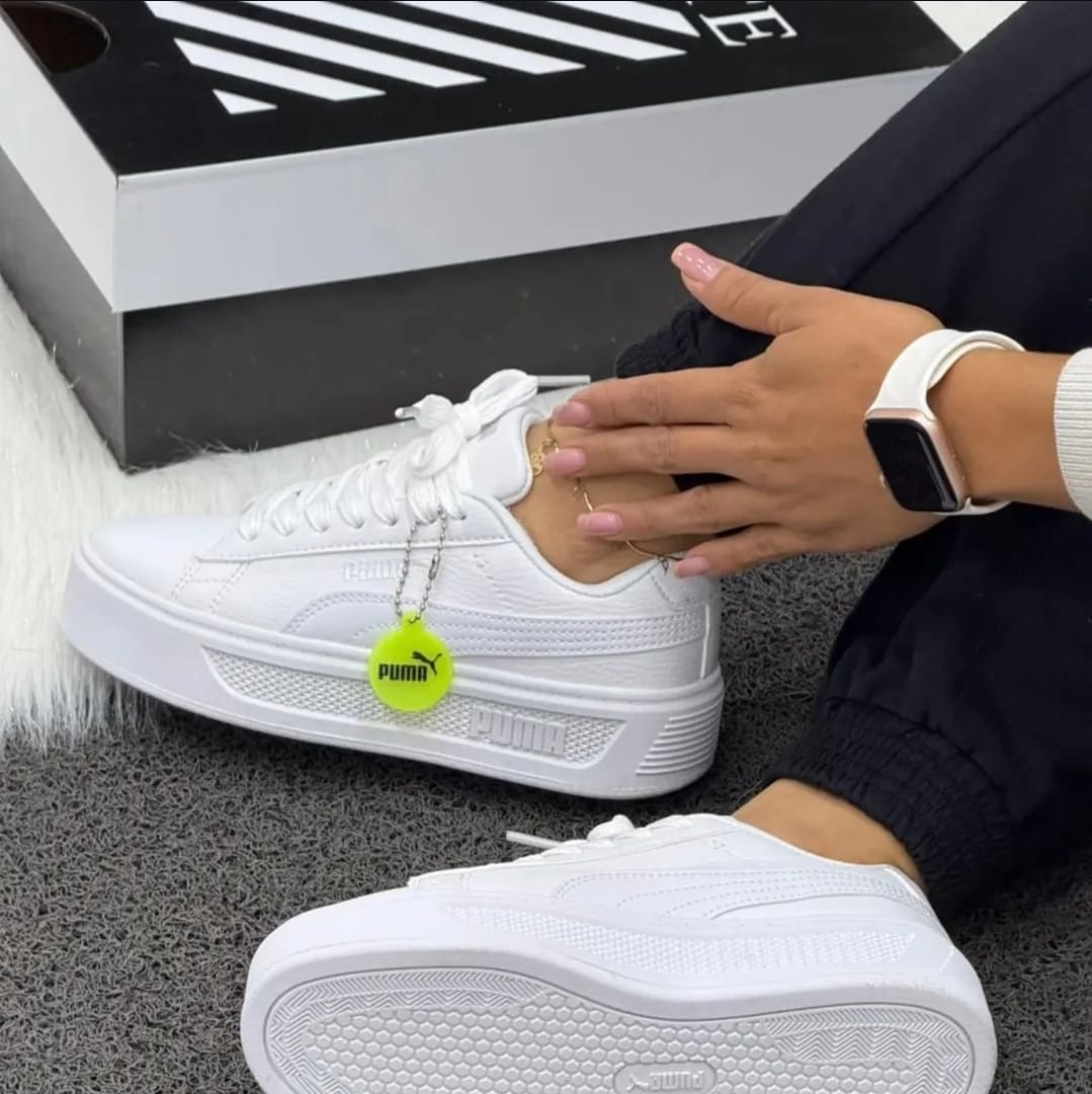 PUMA SMASH PLATFORM V3