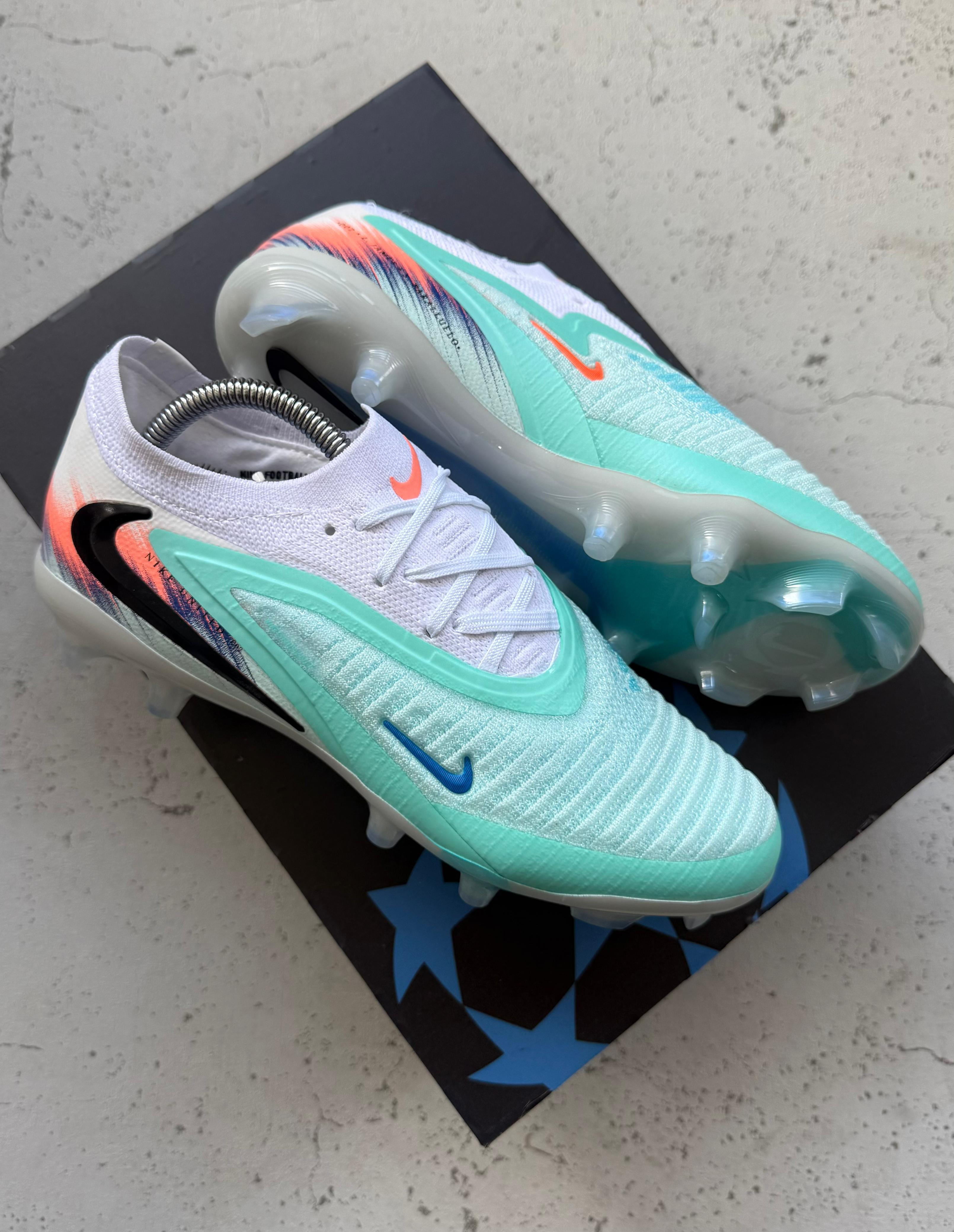 Nike Phantom 6 Low Elite FG